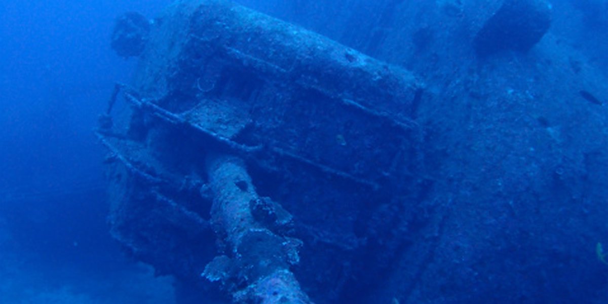 古宇利島沉船EMMONS有執照潛水線路三個眼睛的照片
